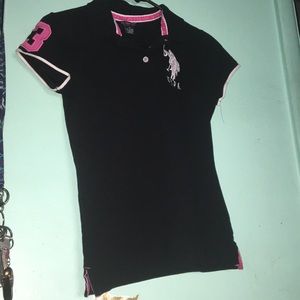 A polo shirt .